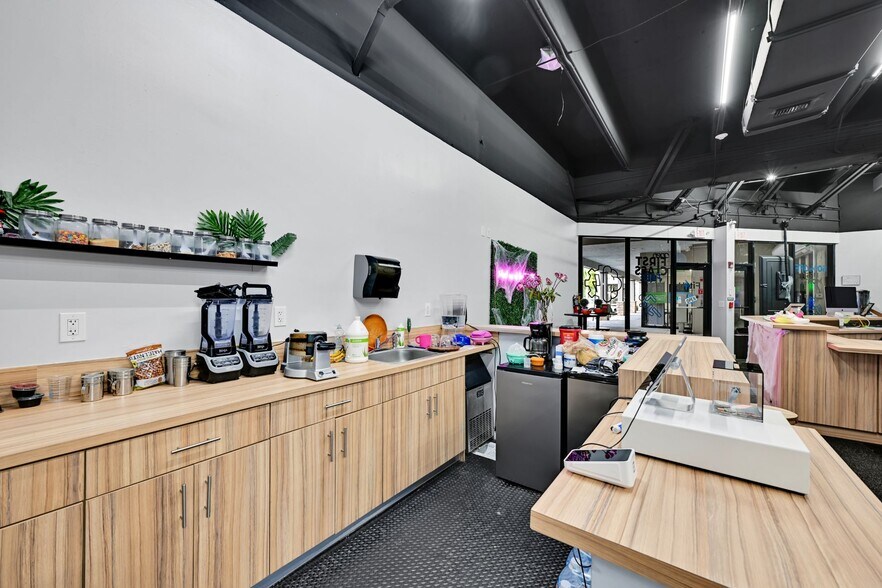 More Photos Of 12300-12498 SW 127th Ave, Miami General Retail For Lease