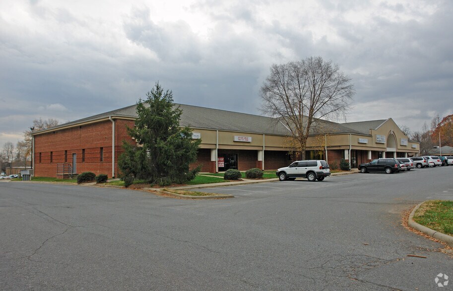 More Photos Of 608 Matthews Mint Hill Rd, Matthews Coworking Space