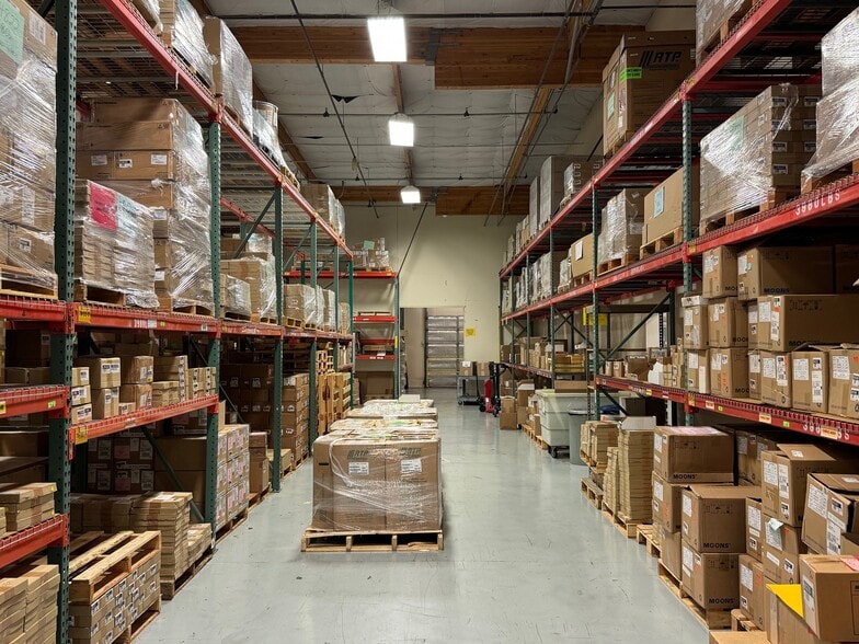 More Photos Of 1402 NE 136th Ave, Vancouver Service For Sale