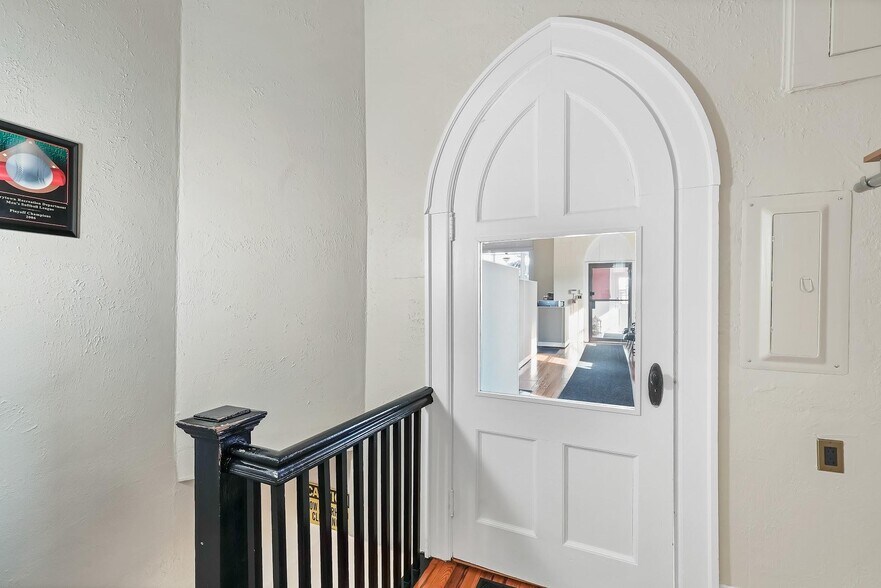 More Photos Of 27 Cleveland St, Valhalla Loft Creative Space For Lease