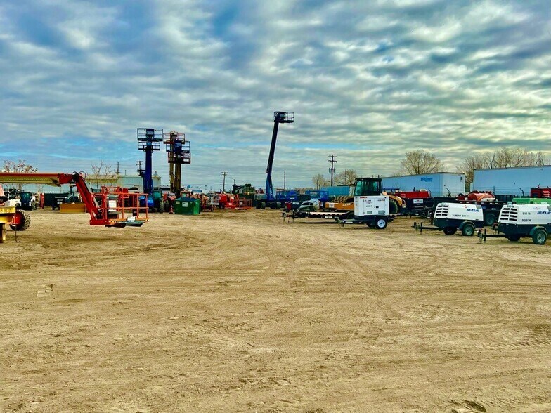 More Photos Of 7100 Eudora Dr, Commerce City Unknown For Lease