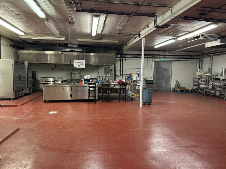 More Photos Of 2700-2730 W Barberry Pl, Denver Industrial For Sale