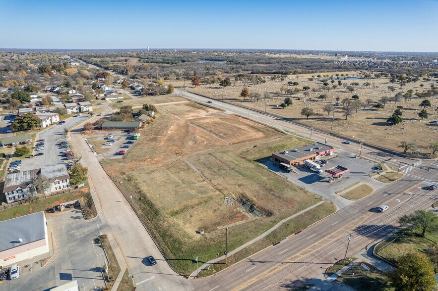 More Photos Of NEQ Rockcreek Rd & Porter Ave, Norman Land For Sale