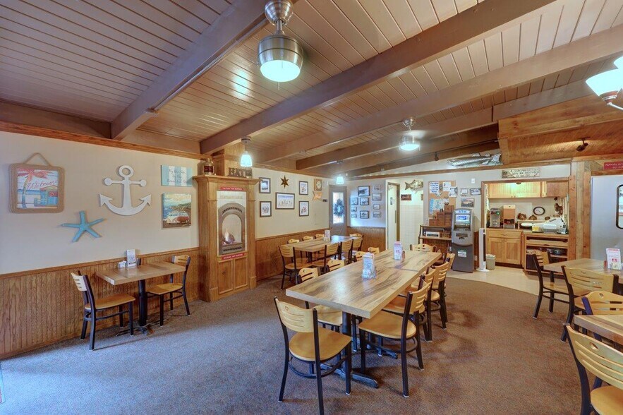 More Photos Of 996 Pacific Dr, Hammond Restaurant For Sale