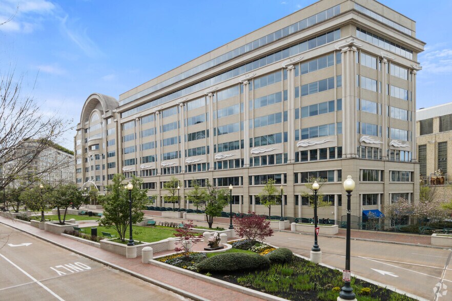 More Photos Of 1201 Maryland Ave SW, Washington Office For Lease