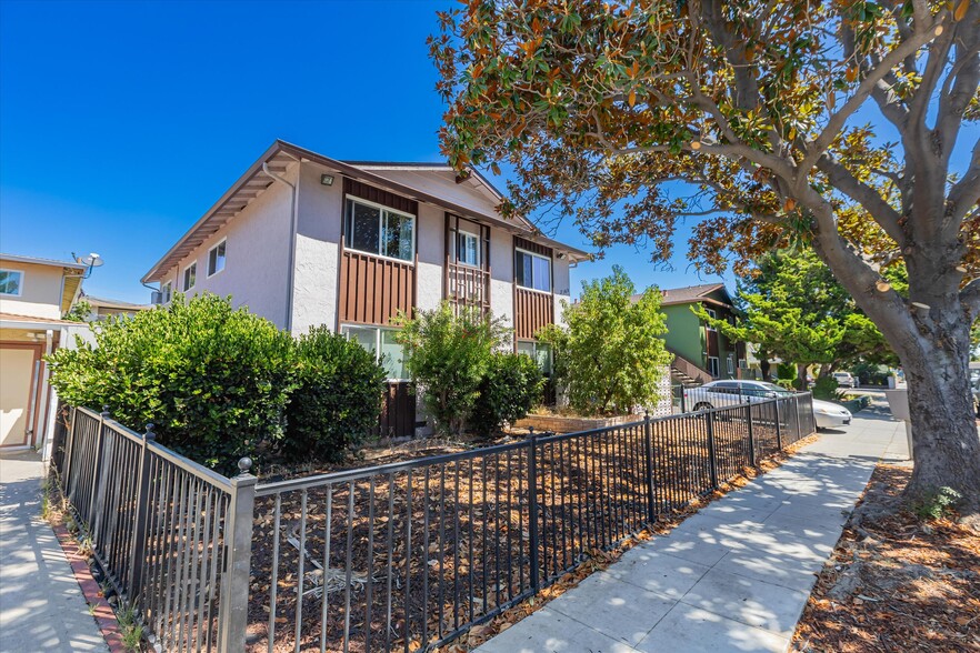 Primary Photo Of 3169 Williamsburg Dr, San Jose Apartments For Sale