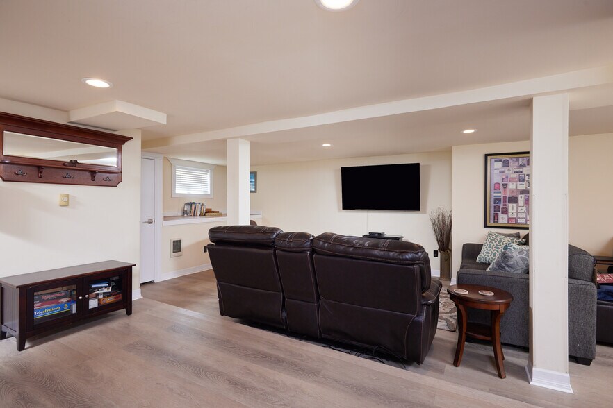 More Photos Of 527 Catherine St, Walla Walla Hospitality For Sale