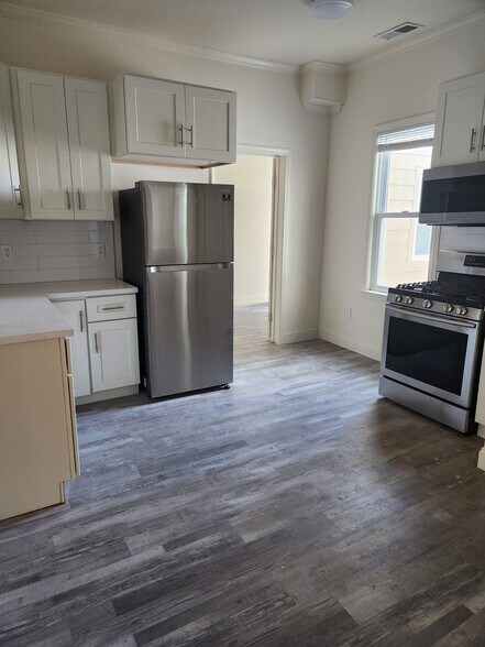 More Photos Of 6844 Mission St, Daly City Storefront Retail Residential For Sale