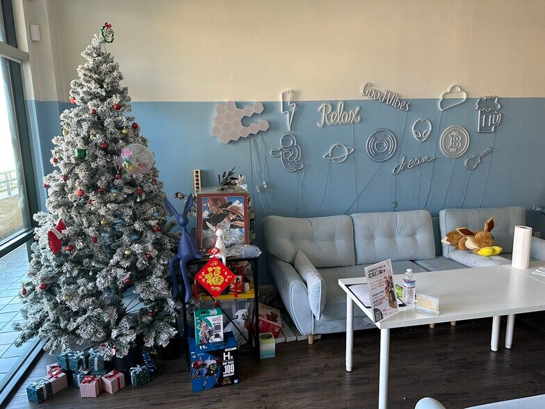 More Photos Of 529 E Valley Blvd, San Gabriel General Retail For Lease