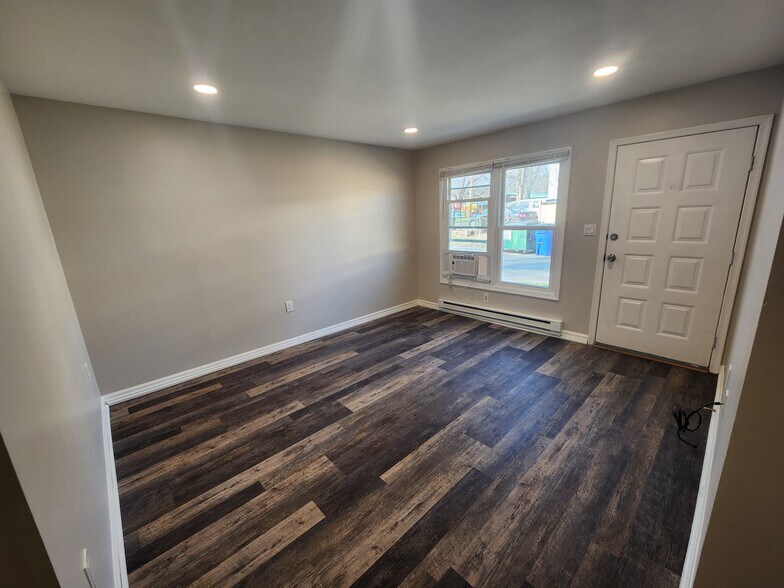 More Photos Of 1 W 10th St, Frederick Apartments For Sale