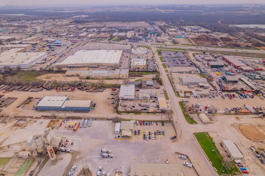 More Photos Of 10582 Spangler Rd, Dallas Manufacturing For Sale