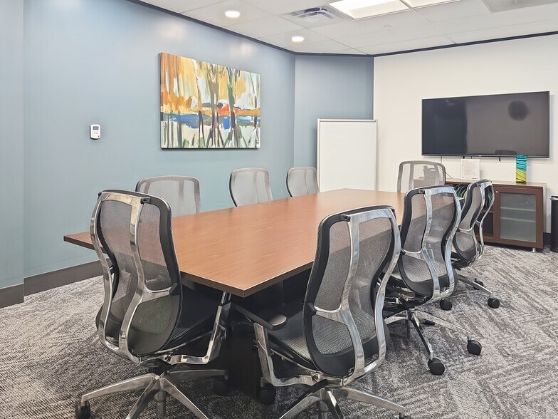 More Photos Of 1777 NE Loop 410, San Antonio Coworking Space