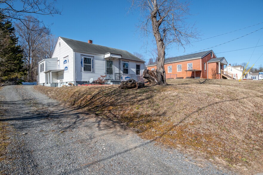 More Photos Of 402 Worth St, Mount Airy Religious Facility For Sale