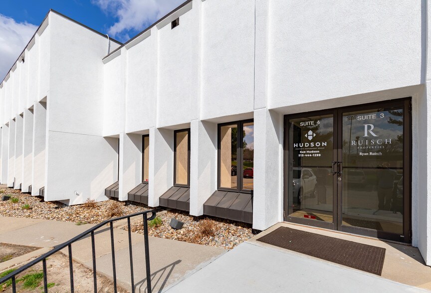 More Photos Of 1000 73rd St, West Des Moines Medical For Sale