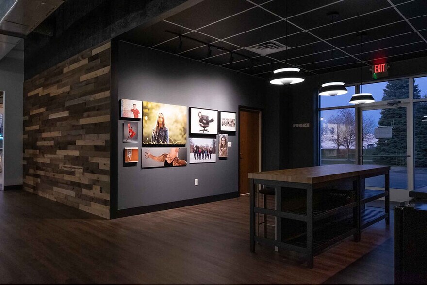 More Photos Of 4060 29th St SE, Kentwood Freestanding For Lease
