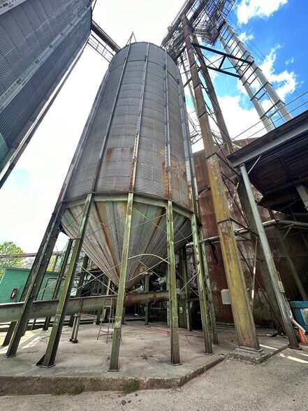 More Photos Of 522 3rd W st, Estill Land For Sale