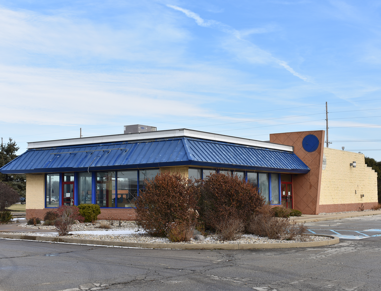 Primary Photo Of 30 Enterprise Dr, Pendleton Fast Food For Sale