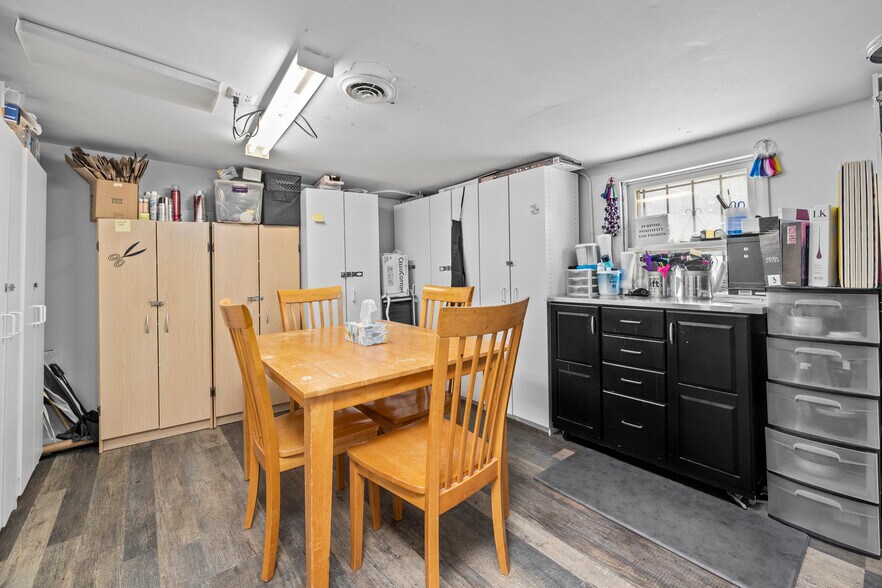 More Photos Of 1612 Milan Rd, Sandusky Freestanding For Sale