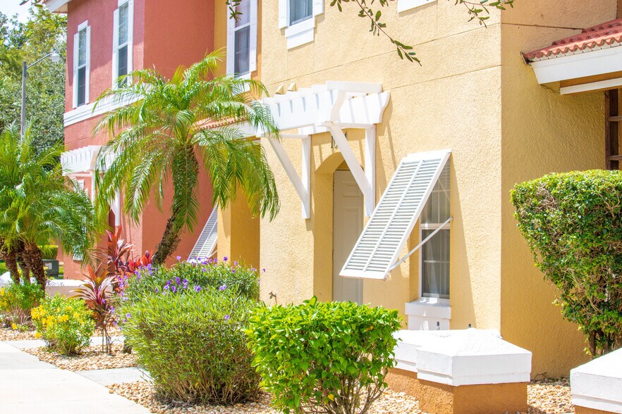 Primary Photo Of 1002 Park Club Dr, Kissimmee Apartments For Sale
