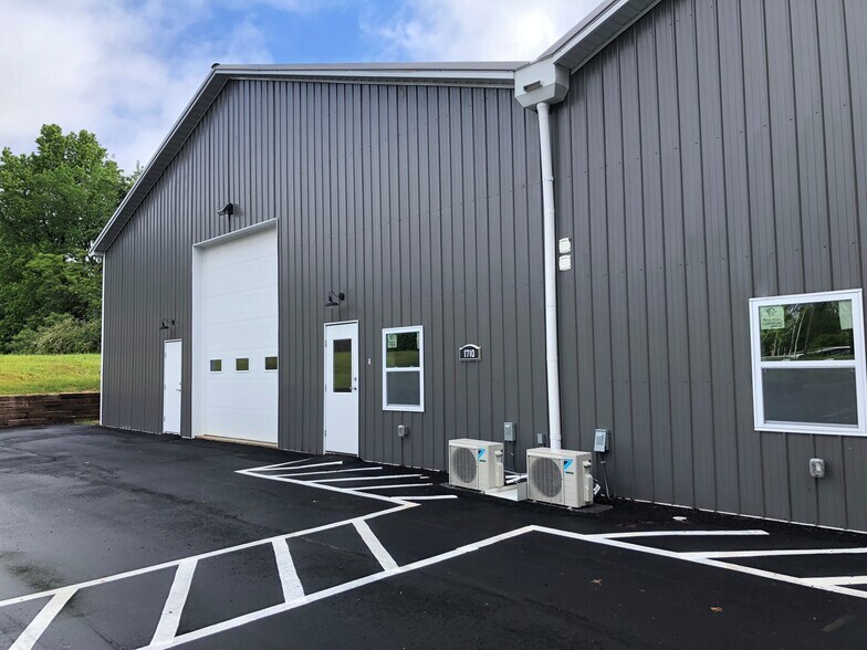 More Photos Of 1700 Industrial Center, Charlotte Light Distribution For Lease