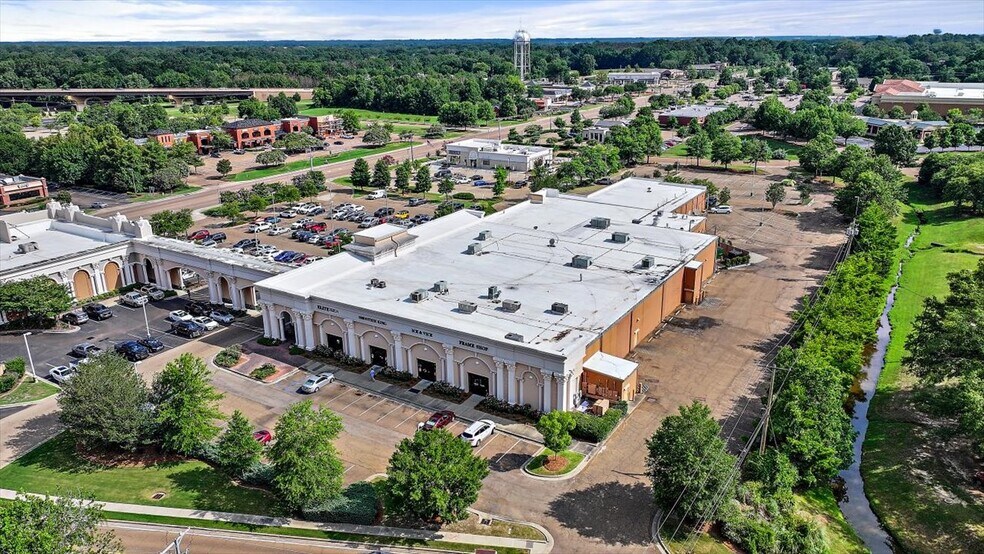 More Photos Of 1020-1038 Highway 51, Madison Unknown For Lease