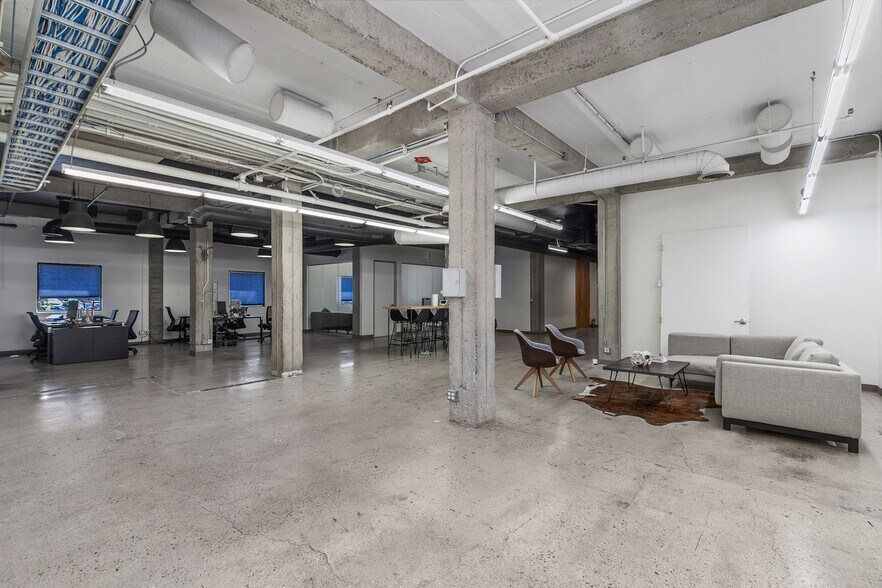 More Photos Of 580 Broadway St, Laguna Beach Office For Lease