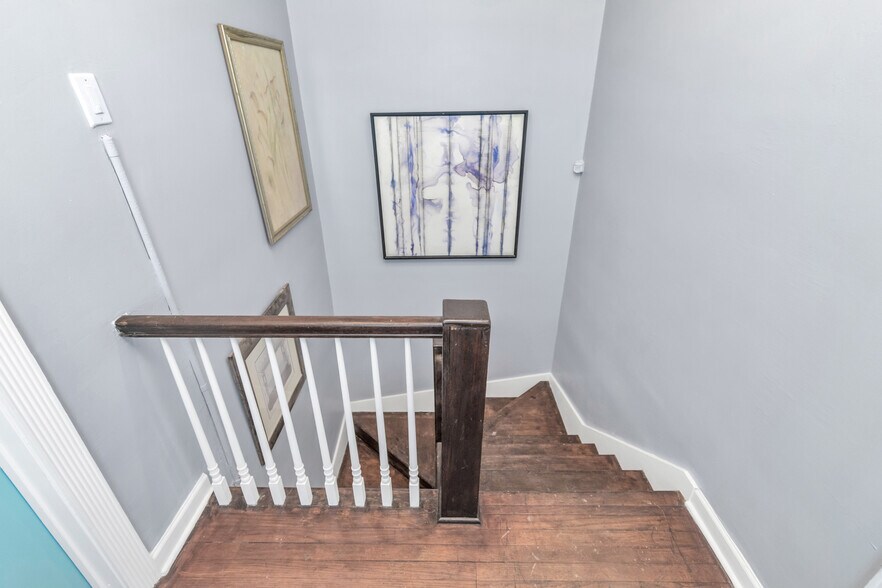 More Photos Of 915 8th St, Galveston Apartments For Sale