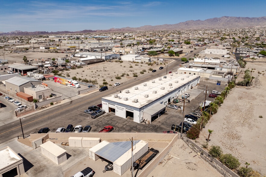 More Photos Of 1950 Commander Dr, Lake Havasu City General Retail For Sale