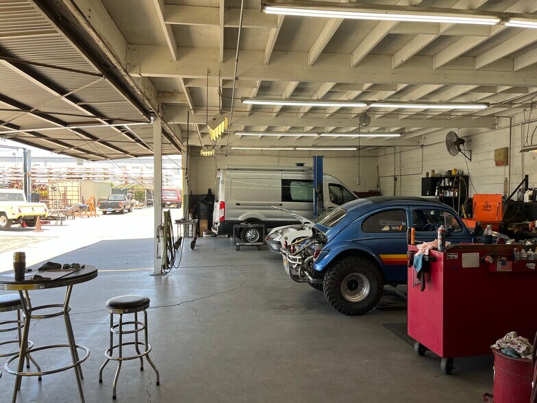 More Photos Of 3015 E South St, Long Beach Industrial For Sale