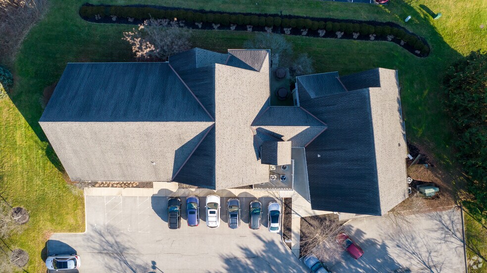 More Photos Of 1460-1466 Manning Pky, Powell Office For Sale