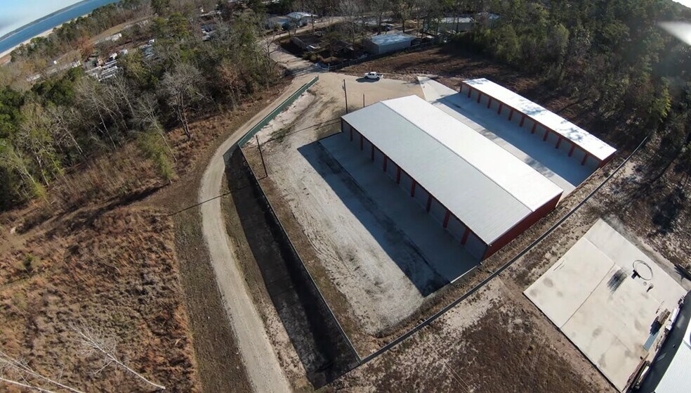 More Photos Of 277 Moses St, Zavalla Self Storage For Sale