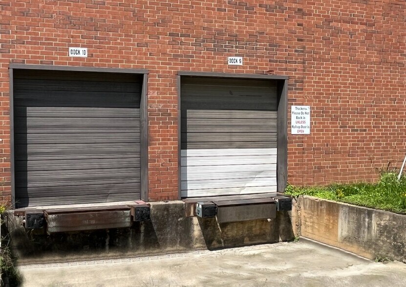 More Photos Of 2325 E M.L.K. Jr Dr, High Point Warehouse For Lease