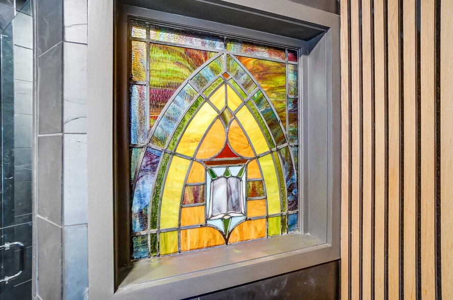 More Photos Of 208 W Monument Ave, Dayton Office Residential For Sale