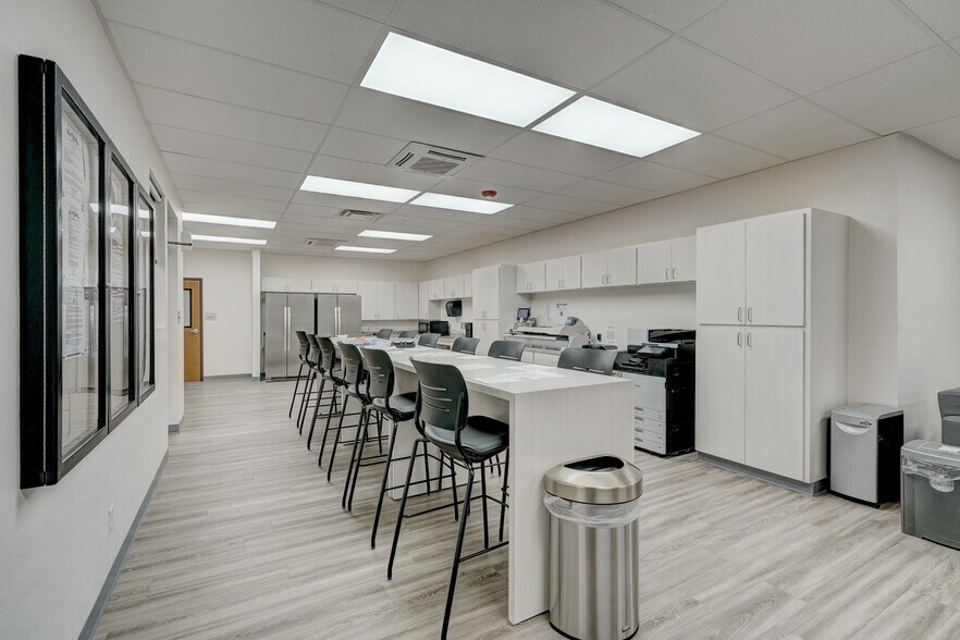 More Photos Of 111 SW C Ave, Lawton Medical For Sale
