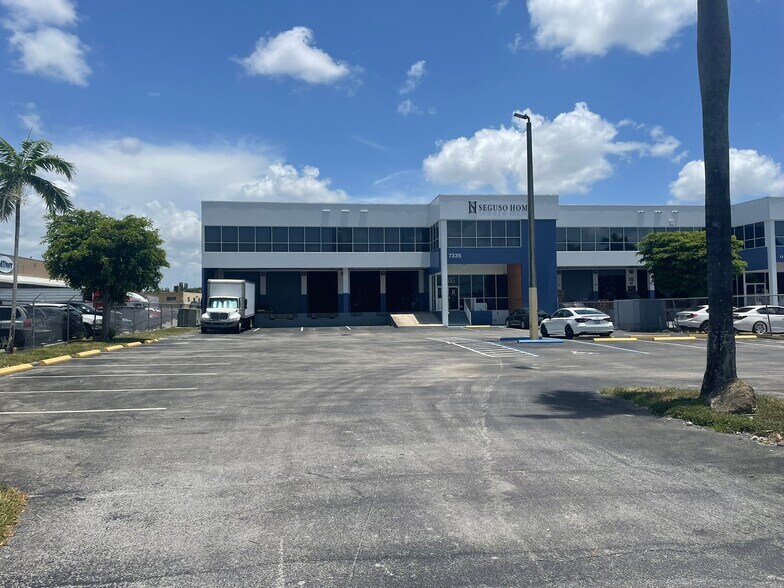 More Photos Of 7315-7335 NW 31st St, Miami Warehouse For Lease