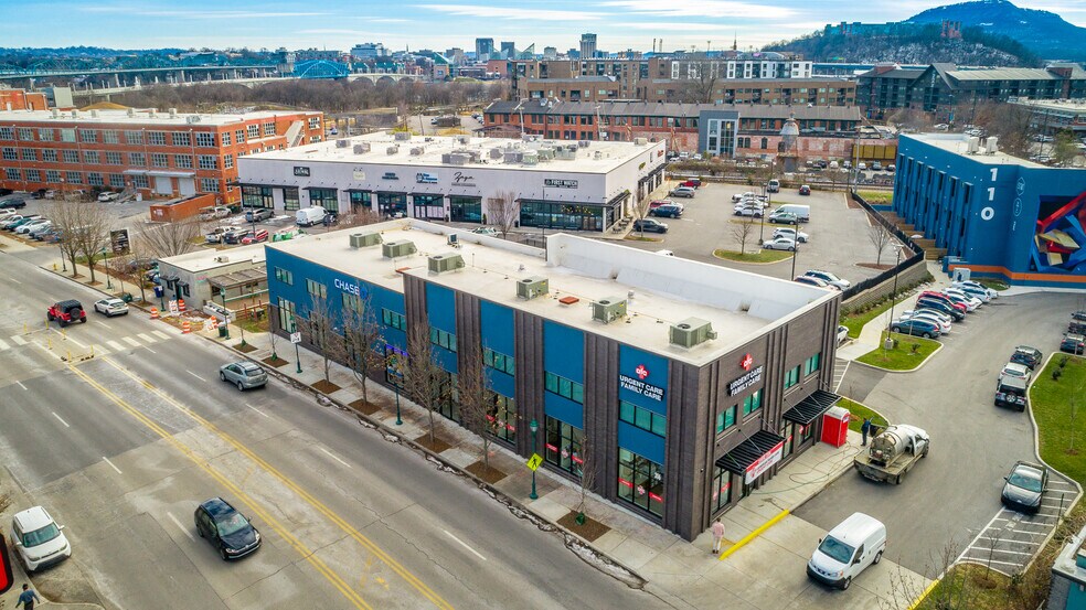 More Photos Of 306 Cherokee Blvd, Chattanooga Bank For Sale