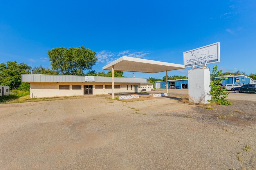 More Photos Of 2012 S Main St, Stillwater Medical For Sale