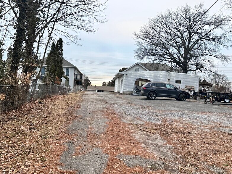 More Photos Of 2511 Gettysburg Rd, Camp Hill Warehouse For Sale