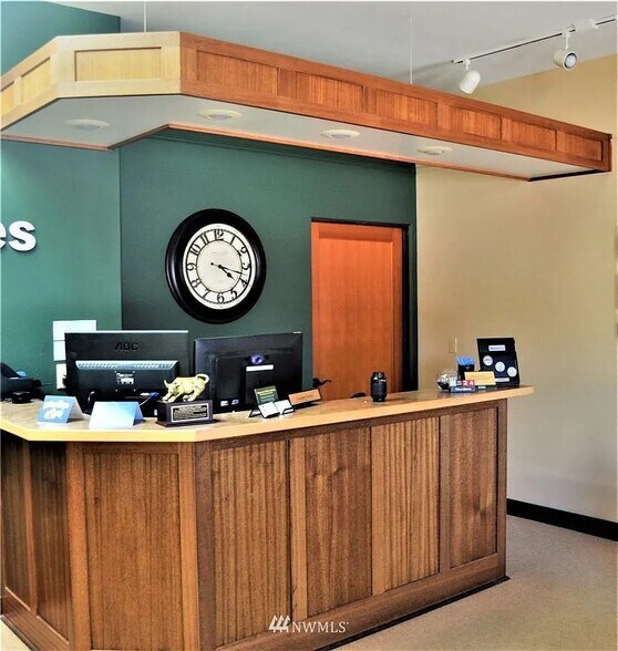 More Photos Of 214 Pine St, Okanogan Office For Sale