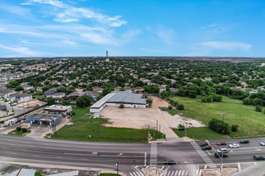 More Photos Of 2939 W Pecan St, Pflugerville Warehouse For Lease