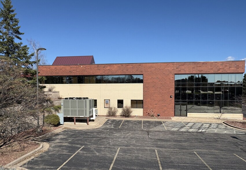 More Photos Of 3605 Stewart Ave, Wausau Medical For Sale
