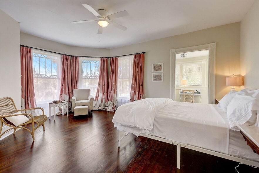 More Photos Of 404 S Ridgewood Ave, Daytona Beach Apartments For Sale