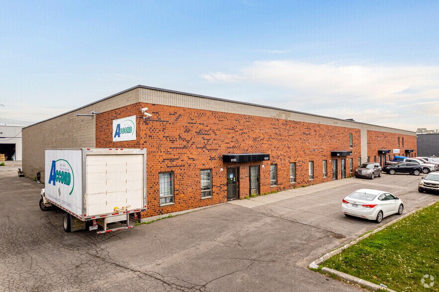 Primary Photo Of 6085-6095 Blvd Couture, Montréal Unknown For Lease