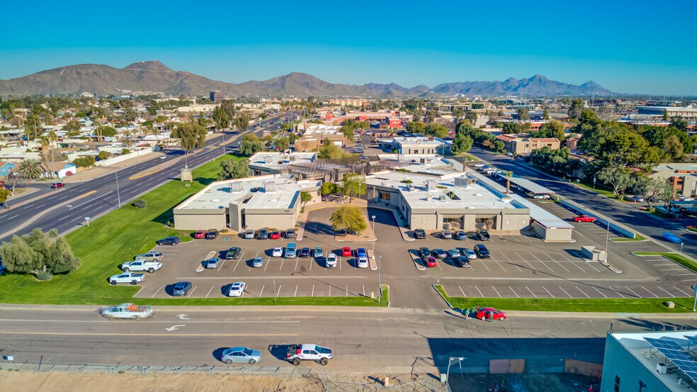 More Photos Of 3201 W Peoria Ave, Phoenix Medical For Lease