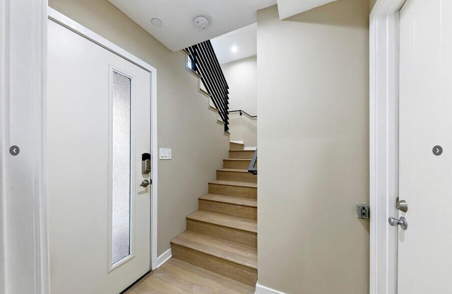 More Photos Of 961 N St Andrews Pl, Los Angeles Apartments For Sale