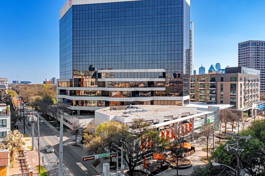 More Photos Of 3232 McKinney Ave, Dallas Office For Lease