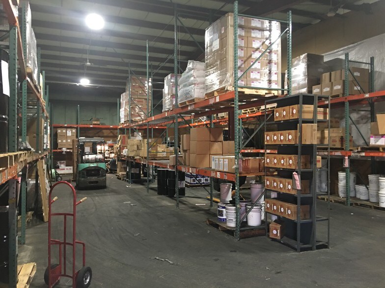 More Photos Of 18-36 Blanchard St, Newark Warehouse For Sale