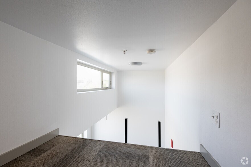 More Photos Of 1414 E Yesler Way, Seattle Apartments For Sale