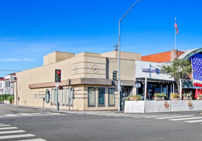 More Photos Of 5242-5246 E 2nd St, Long Beach Restaurant For Lease