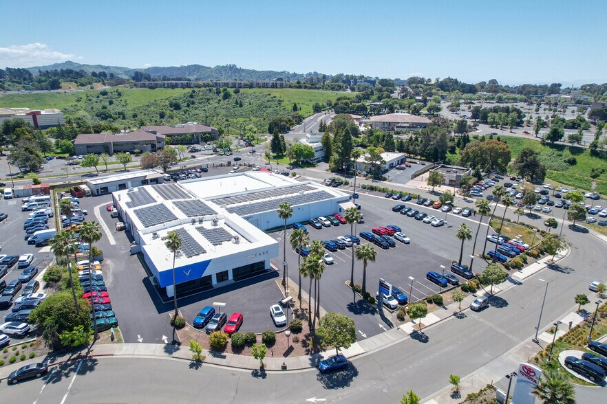 More Photos Of 3230 Auto Plz, Richmond Auto Dealership For Lease